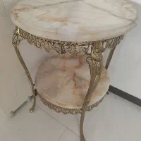 میز برنزی گرد