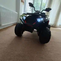 موتور چهارچرخ یا ماشین شارژی چهارموتوره درحدنونو|اسباب‌‌بازی|زنجان, |دیوار