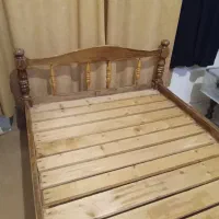 تخت چوبی