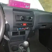 وانت مزدا دوکابین
