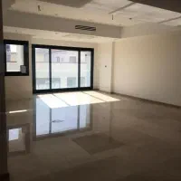 100 متر بی بدیل/ 3 ساله رو به آفتاب