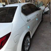 ماشین دناسفید