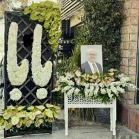گل آرایی وتزئینات تاج گل،دسته گل،گل مزار،تسلیت