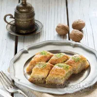 سفارش کیک شیرینی و غذای خونگی