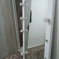 آینه قدی چراغ دار