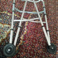واکر چرخدار و تا شو. نو. استفاده نشده