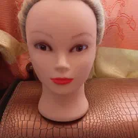 کله مانکن برای شنیون و دست برای تمرین کاشت ناخن