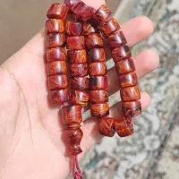 تسبیح کهربا پرچمی