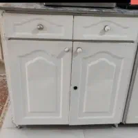 کابینت و پرده و قفسه چوبی دکوری و تخت دو نفره