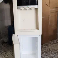 آب سردکن یخچال دار