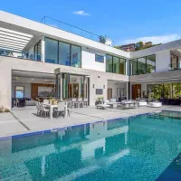 ۸۰۰ متر اجاره دربست ویلایی شهرک غرب