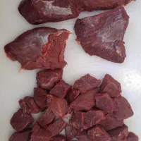 گوشت تازه شترمرغ                  روغن شترمرغ اصل