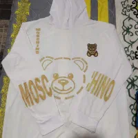 تعداد زیادی هودی وژاکت نونو