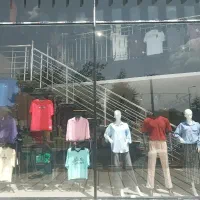 استخدام فروشنده خانم