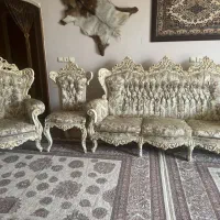 فروش ست مبل ۹ نفره و سه عدد میز جلو مبل سر خودش