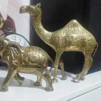 دوتا مجسمه برنجی سنگین