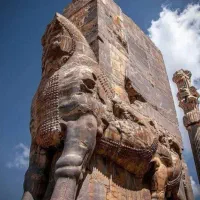 منشی جهت کار در کافی نت