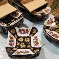 چینی عتیقه سرمه ای