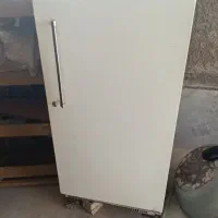 یخچال قدیمی سالم