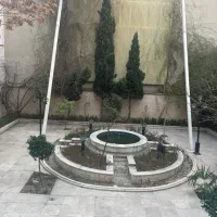 منشی و مشاور حضوری کلینیک پوست و مو خانم