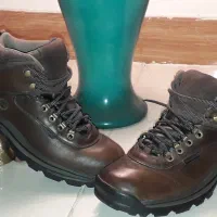 کفش نیم بوتاصل تیمبرلندچرم نو ضد اب 40/41کوچک