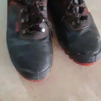 کفش کار محکم