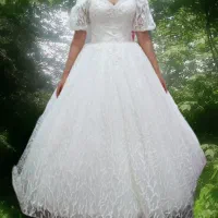 فروش لباس عروس رنگی وسفید فقط ۲تومن