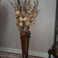 گل و گلدان