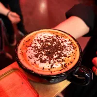 کافه شوالیه تقدیم میکنه