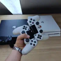 کنسول سونی ps4 pro یک ترا سفید اروپا دسته فابریک