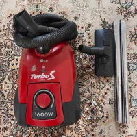 جاروبرقی 1600W ال جی (خراب)