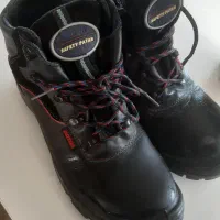 کفش کار ولباس کار