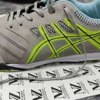 کفش فوتسال سایز ۴۲