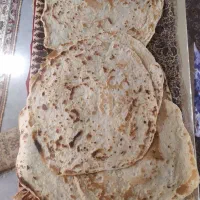 نانوایی.در فروشگاه مغازه