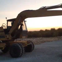 بیل مکانیکی لاستیکی اچ ای100 مدل ۲۰۰۶|خودرو سنگین|اسلام‌شهر, شاطره|دیوار