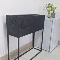 استند فلزی گلدان