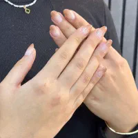 کاشت ناخن حرفهای|خدمات آرایشگری و زیبایی|رشت, نظری|دیوار