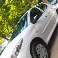 ۲۰۷فرانسوی مدل۹۰|خودرو سواری و وانت|اصفهان, باغ نگاره|دیوار