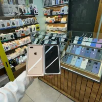 ایفون8پلاس  کلکسونی بدون تعمیر تعویض(اپل گرین)