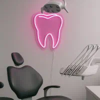 منشی کلینیک دندانپزشکی