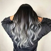 آموزش کاشت ناخن و آموزش کراتین ظرفیت فقط ده نفر