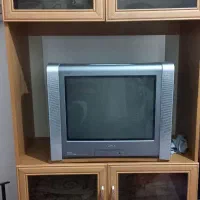 تلویزیون ۲۱اینچ سونی همراه با میز