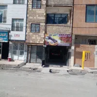 ۷۰متری با مغازه