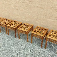 میز و صندلی و چهارپایه چوبی