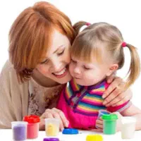 پرستار کودک و کمک در امورات منزل و استخدام دفتری