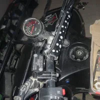 چهار چرخ|موتورسیکلت|بستک, |دیوار