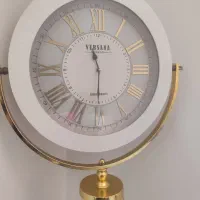 ساعت پایه دار