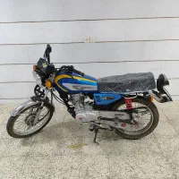 یک عدد موتور سیکلت انرژی