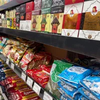 صندوق دار خانوم|استخدام خدمات فروشگاه و رستوران|قائم‌شهر, |دیوار