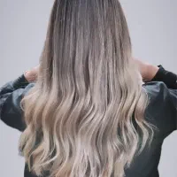 نیازمند مدل رنگ مو|خدمات آرایشگری و زیبایی|میبد, |دیوار